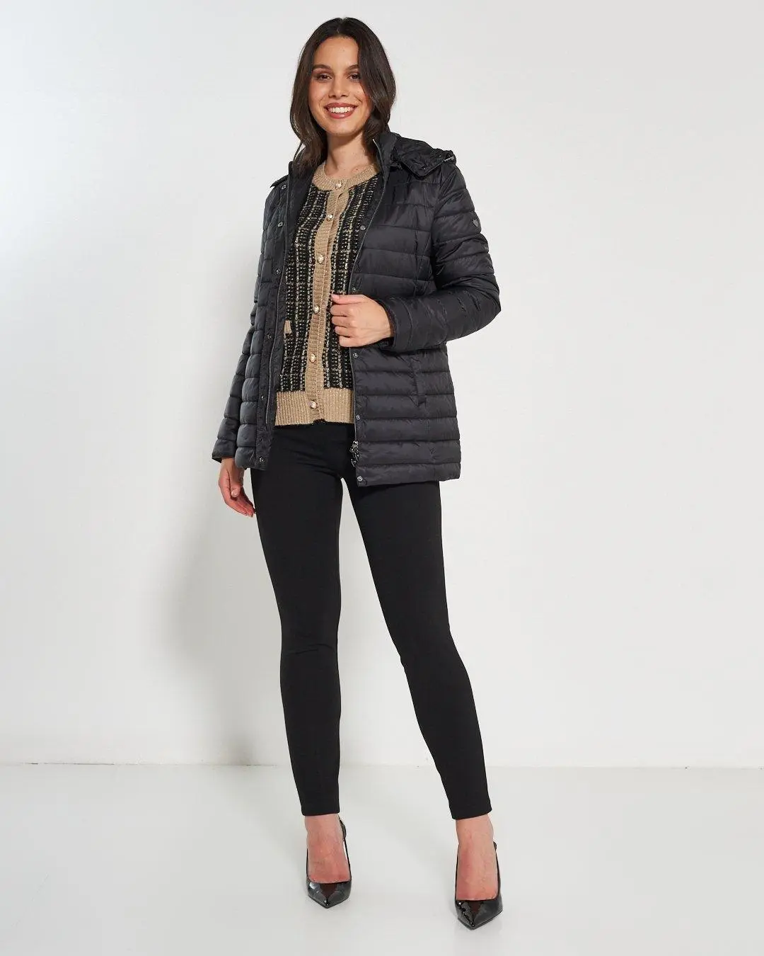 Piumino leggero in nylon trapuntato con cappuccio NERO - Image 6