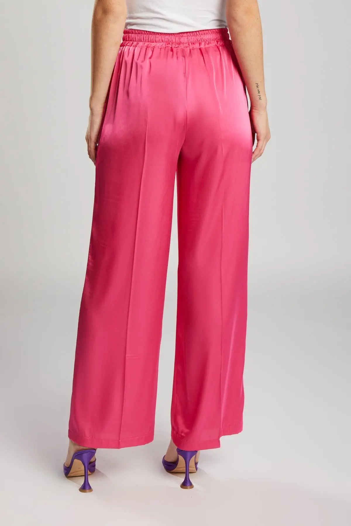 Pantaloni satinati con tasche ROSA - Image 5