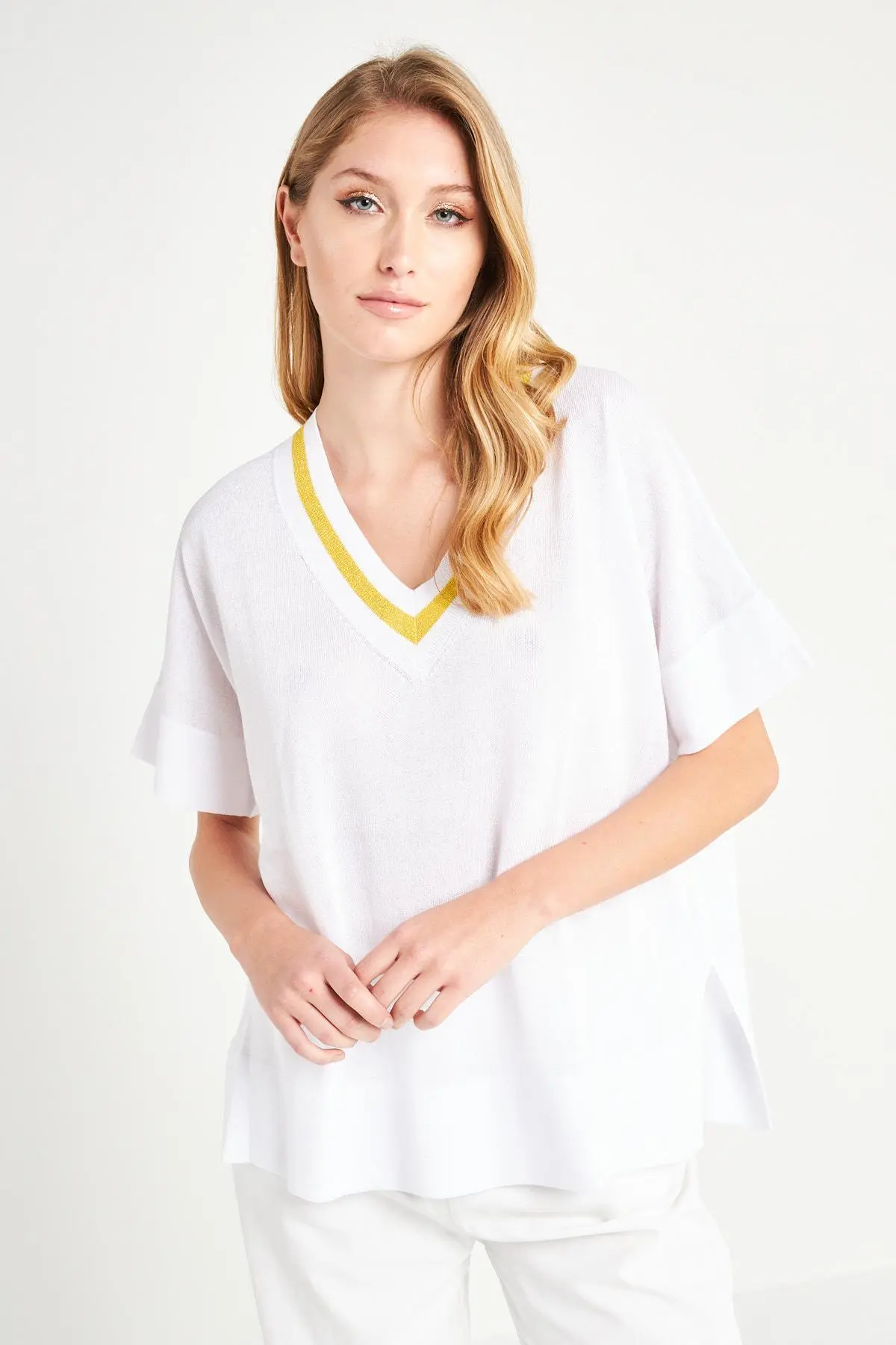 Maglia scollo a V lurex MANGO - Image 2