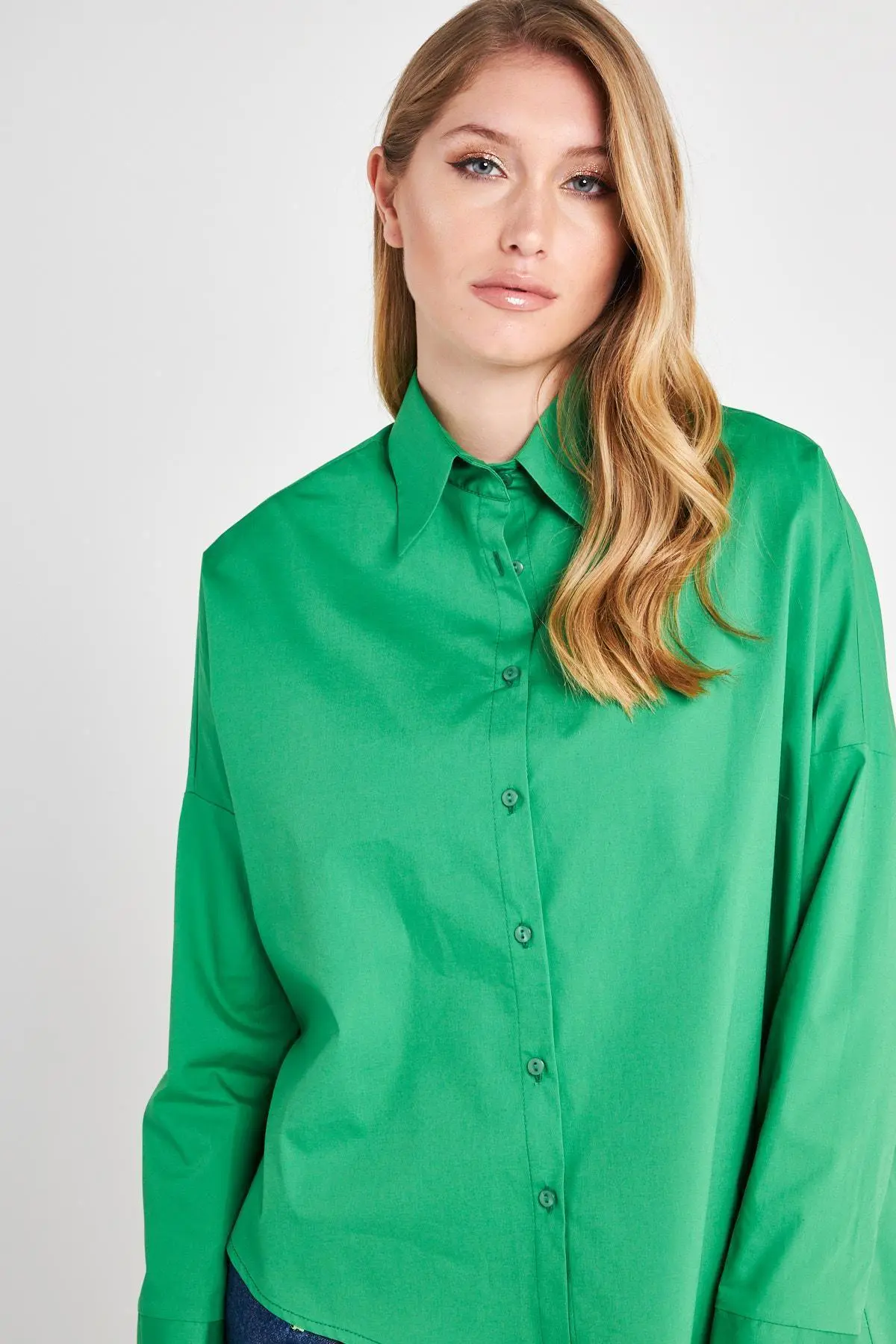 Camicia over VERDE BANDIERA