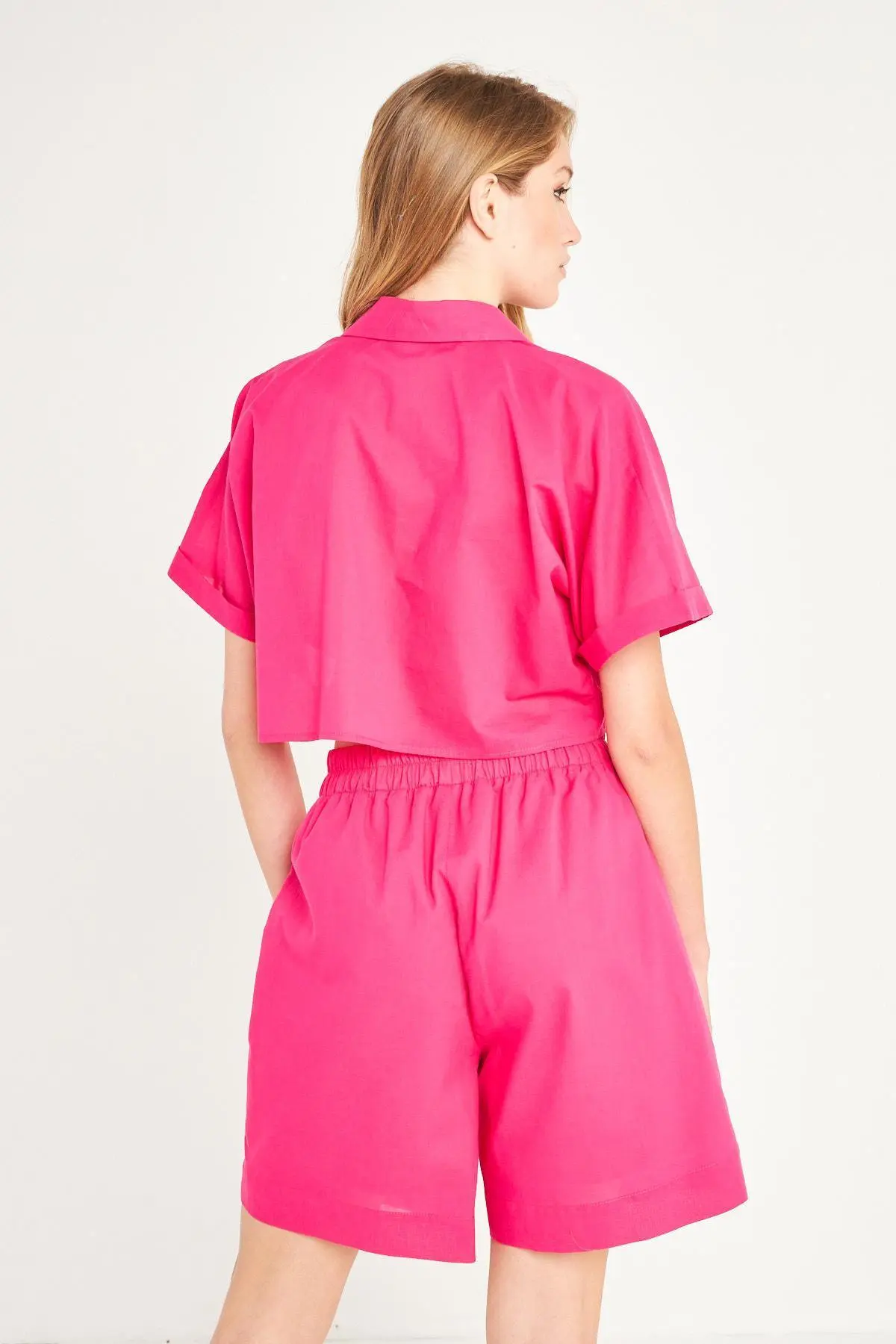 Camicia crop FUXIA - Image 5