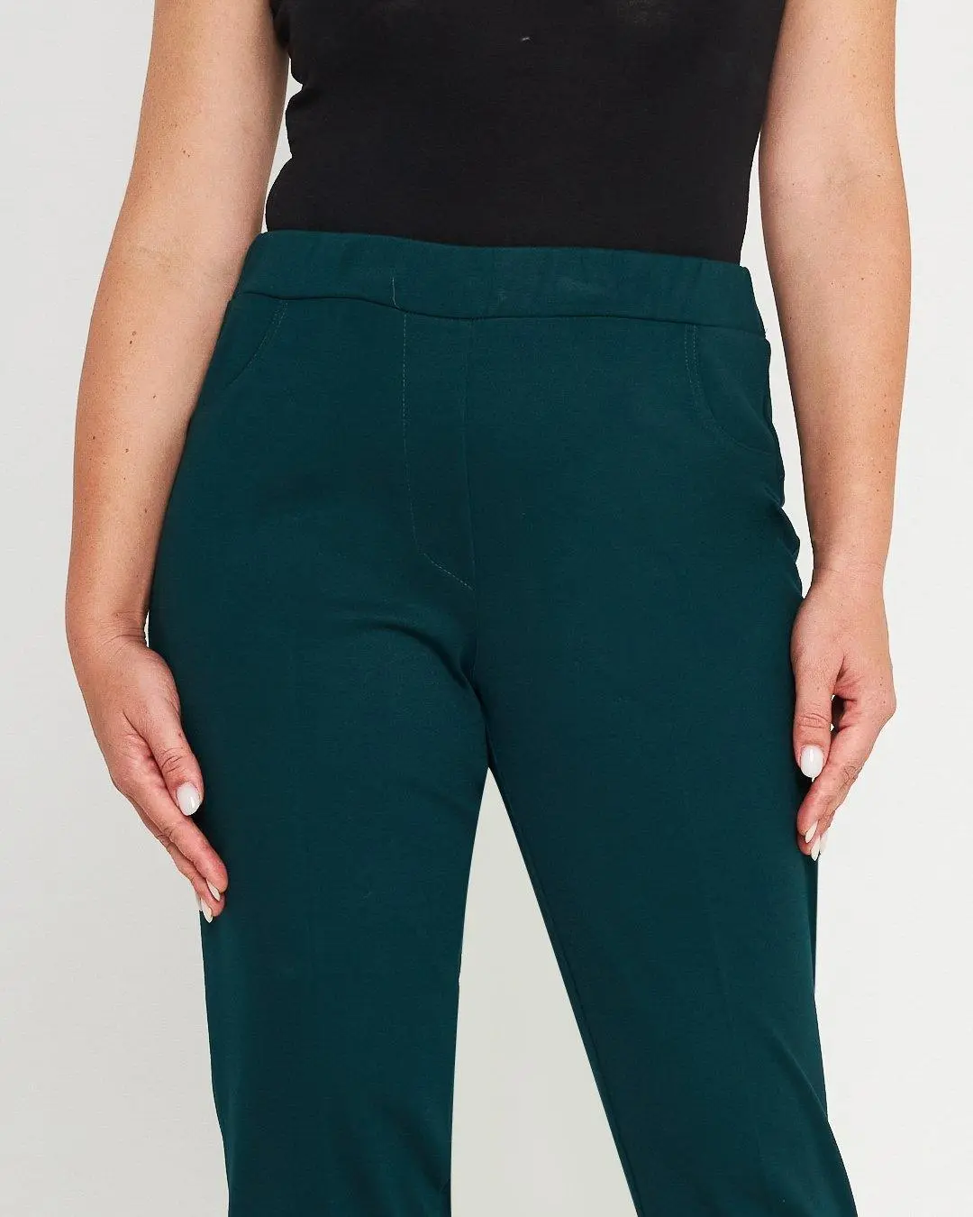 Pantaloni slim fit con vita elastica e dettaglio frontale di piega di stiro VERDE - Image 3
