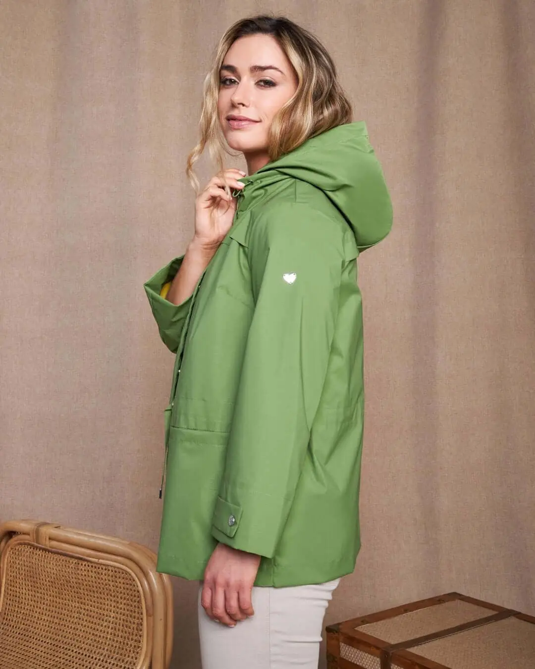 Parka leggero in nylon con cappuccio VERDE - Image 4