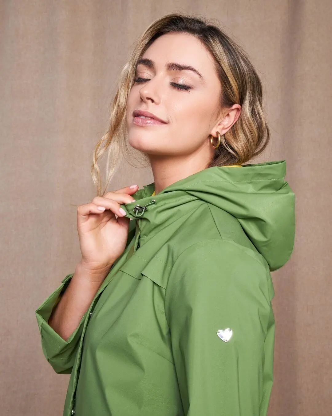 Parka leggero in nylon con cappuccio VERDE - Image 6