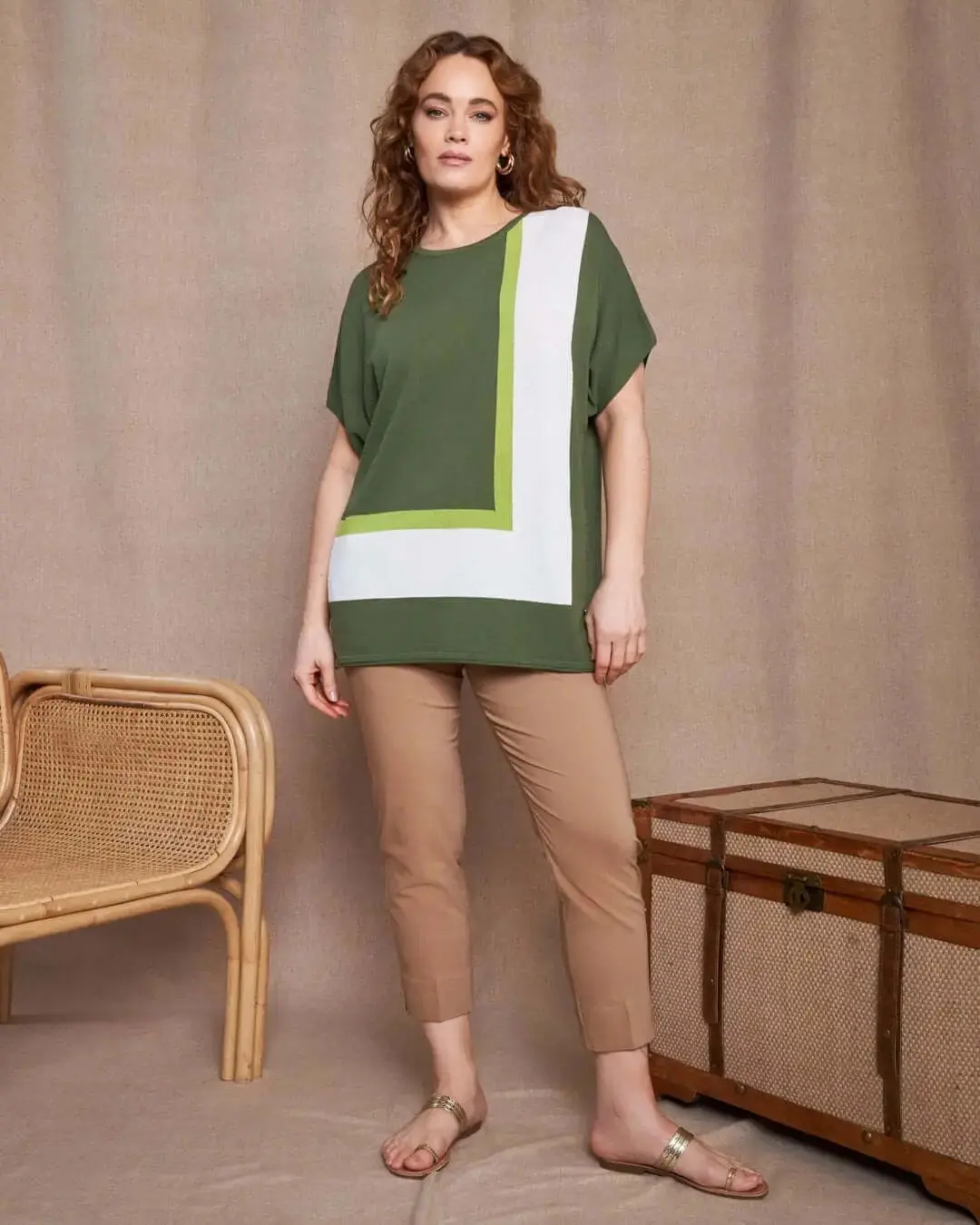 Maglia girocollo in filato di misto viscosa con motivo a righe color-block VERDE MILITARE - Image 2