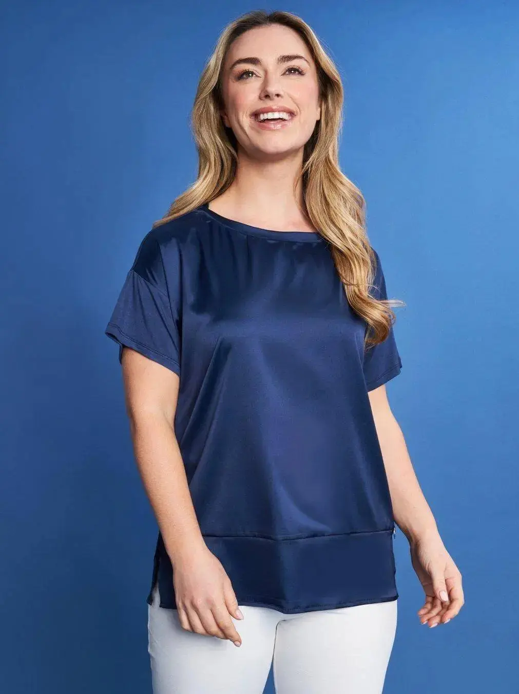 T-shirt con scollo a barca in raso elasticizzato con retro in jersey BLU - Image 2
