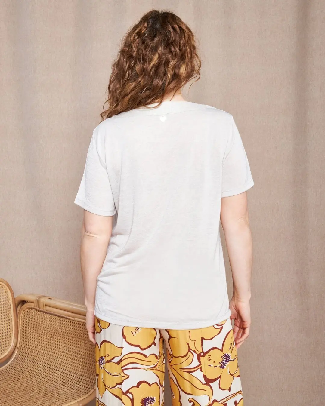T-shirt combinata in lino e jersey melange con scollo a barca e tasca a toppa NATURALE - Image 6