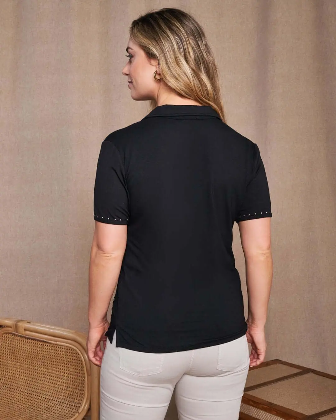 Polo in jersey di viscosa elasticizzata con taschino con borchie fantasia animalier BLACK - Image 5