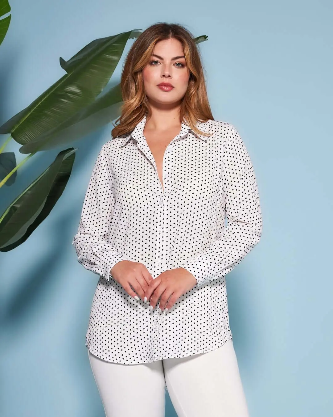 Camicia con maniche a tre quarti in raso tinta unita con fantasia a pois a contrasto. BIANCO-NERO - Image 3