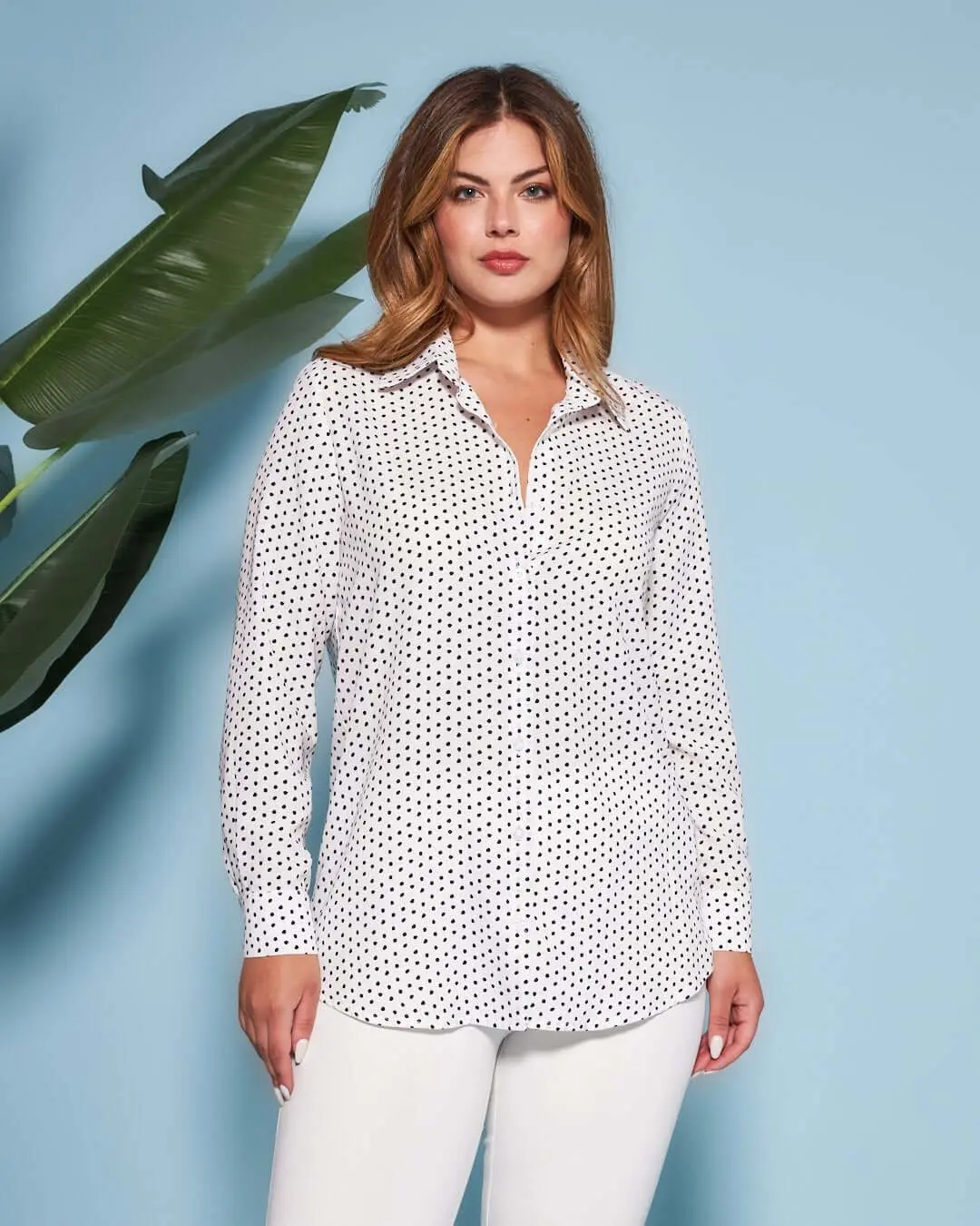 Camicia con maniche a tre quarti in raso tinta unita con fantasia a pois a contrasto. BIANCO-NERO - Image 4