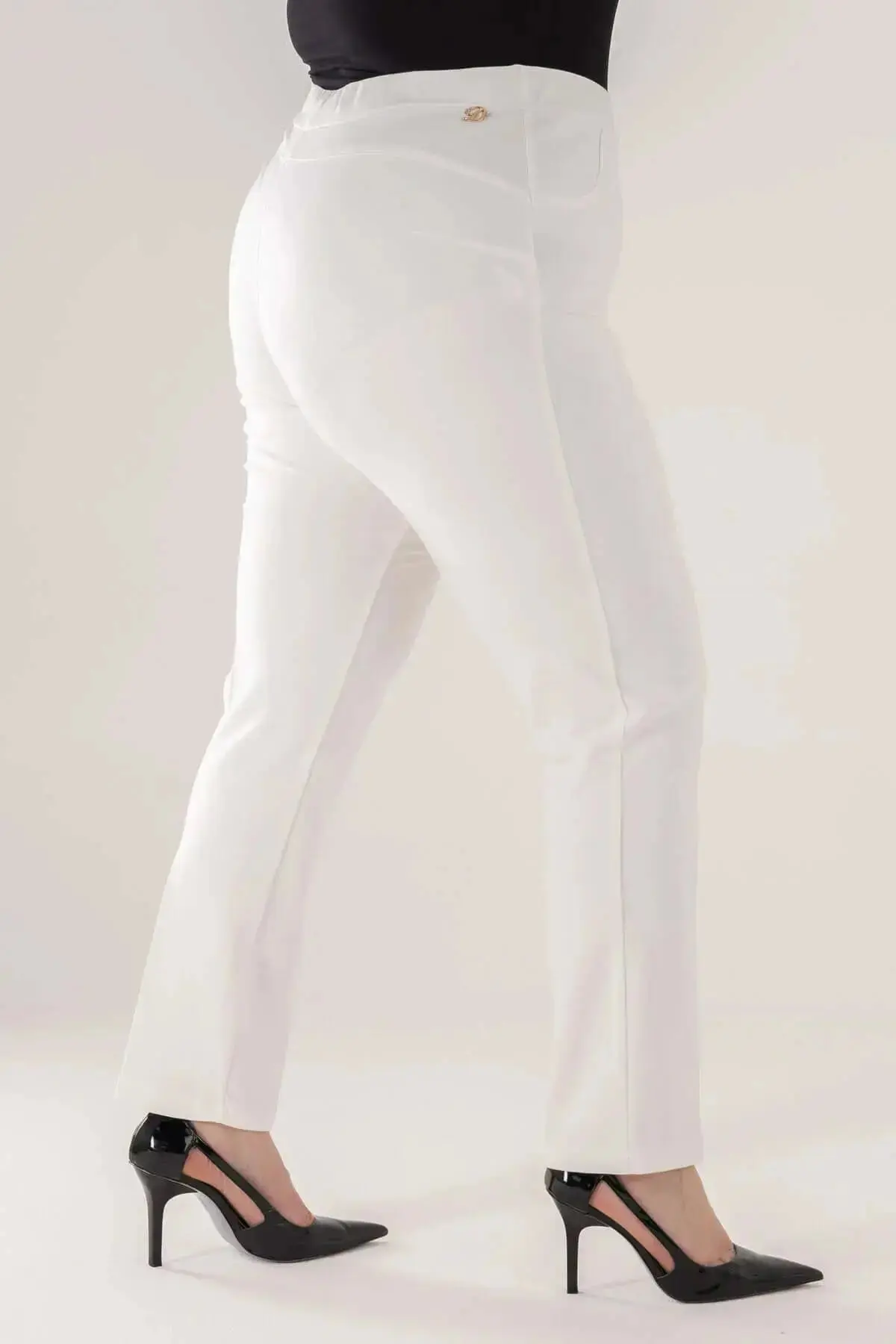 Pantalone skinny in twill di misto cotone elasticizzato tinta unita con tasche - Image 12