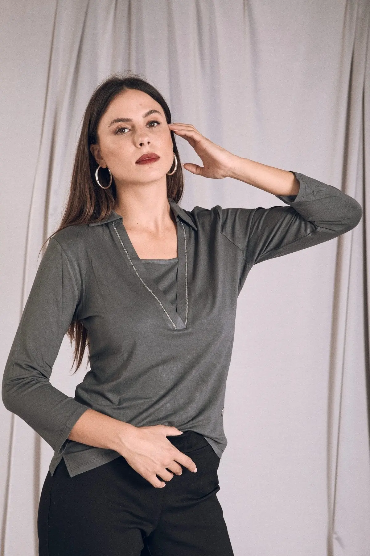 Maglia polo viscosa elasticizzata con lurex PIOMBO