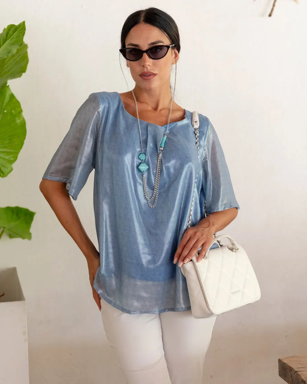 Blusa fantasia geometrica girocollo con arriccio CELESTE