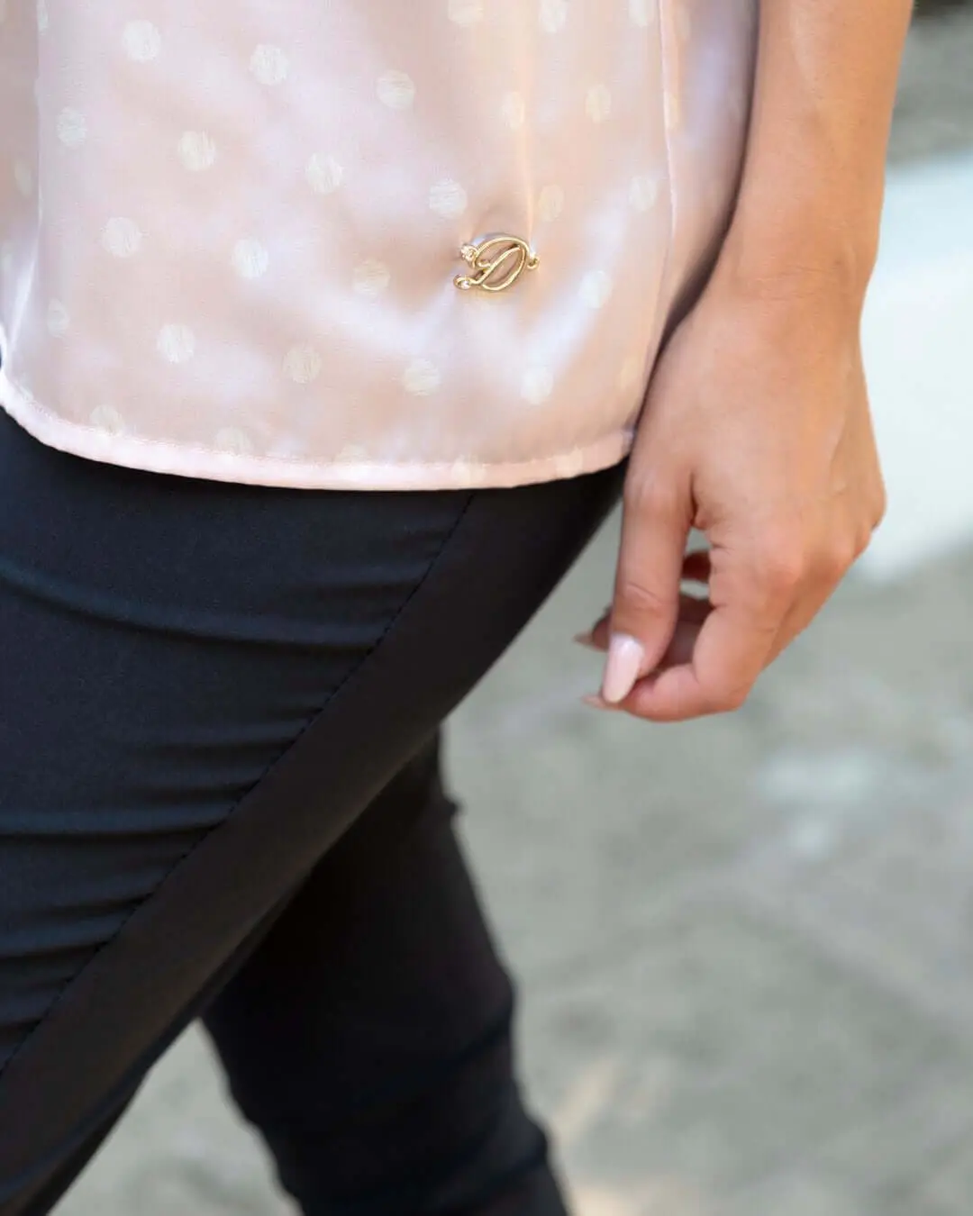 Top smanicato a righe con scollo a V ROSA ANTICO - Image 3