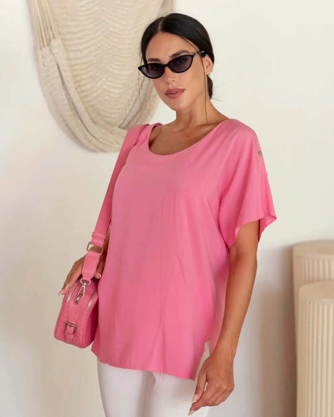 Blusa mezza manica in viscosa in tinta unita e spacchetti laterali ROSA - Image 4
