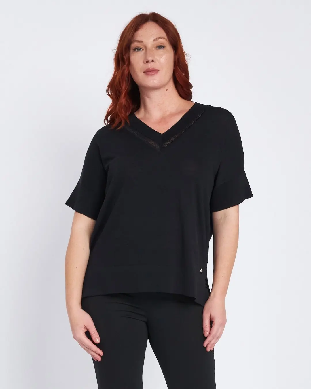 Maglia scollo a V con intarsio basket NERO
