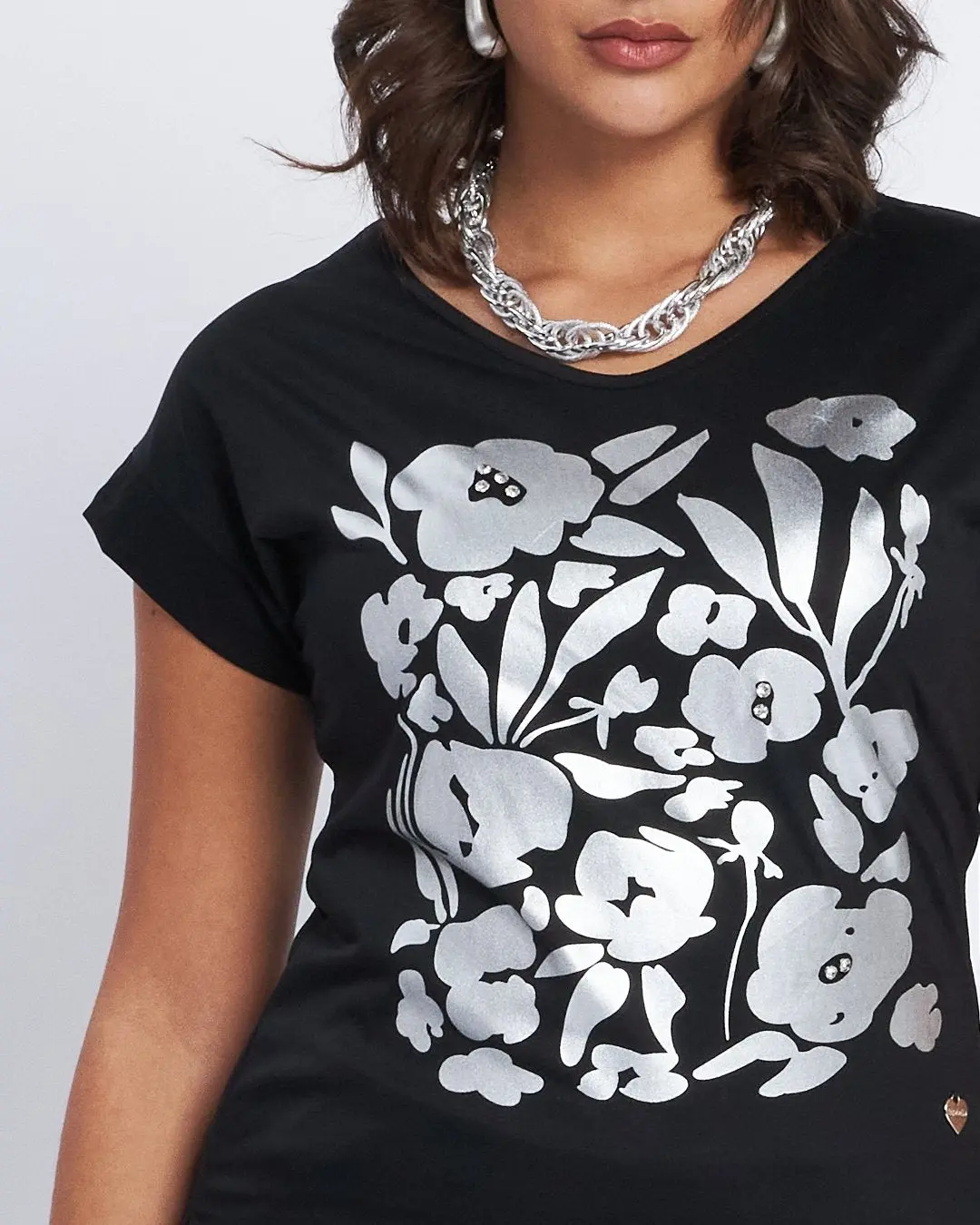 T-shirt con design laserizzato e castoni - Image 3