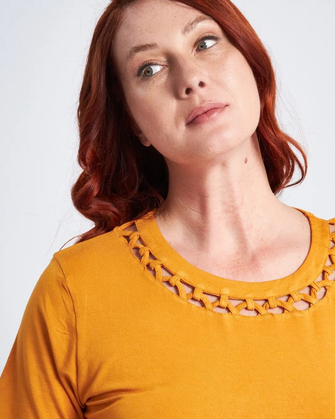 T-shirt con inserto effetto rete CURCUMA - Image 3