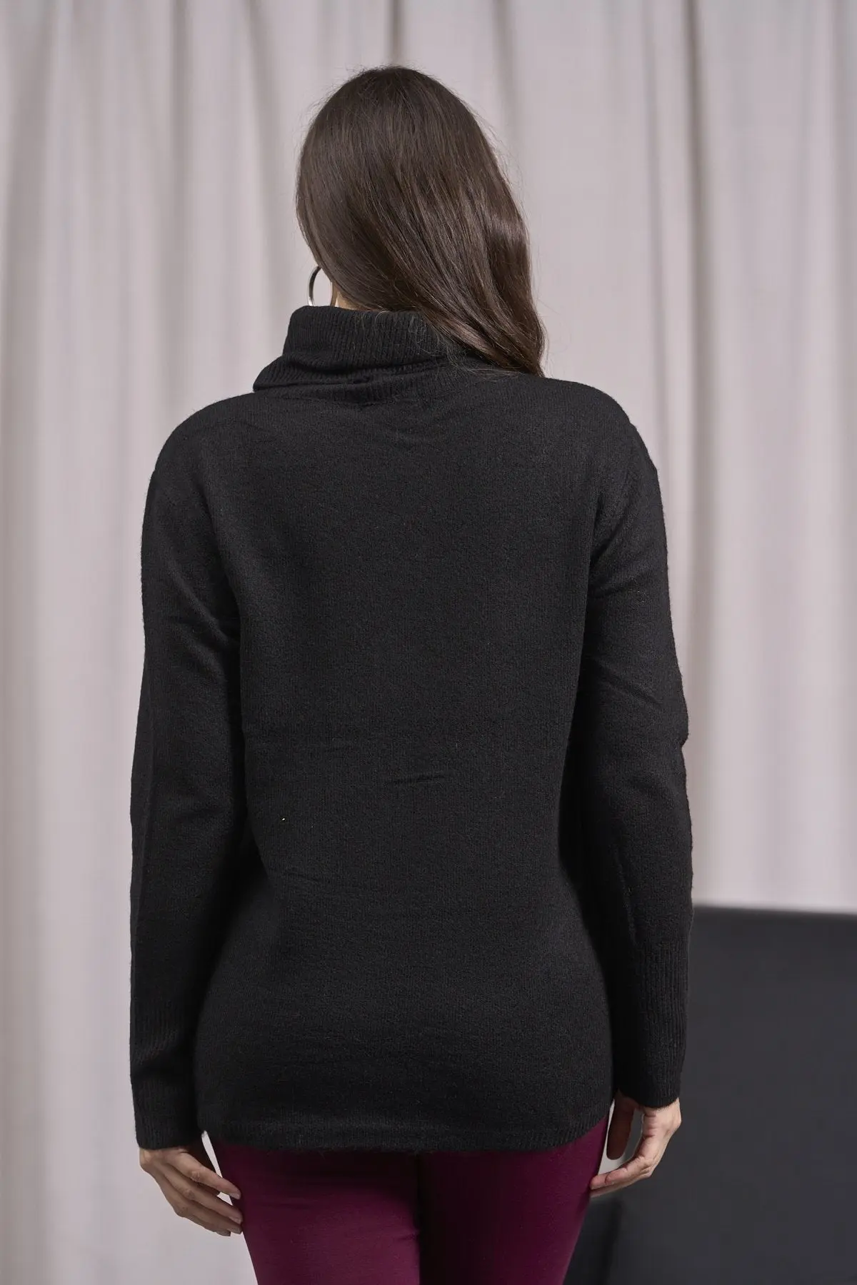 Maglia a collo alto risvoltato e spacchi NERO - Image 5