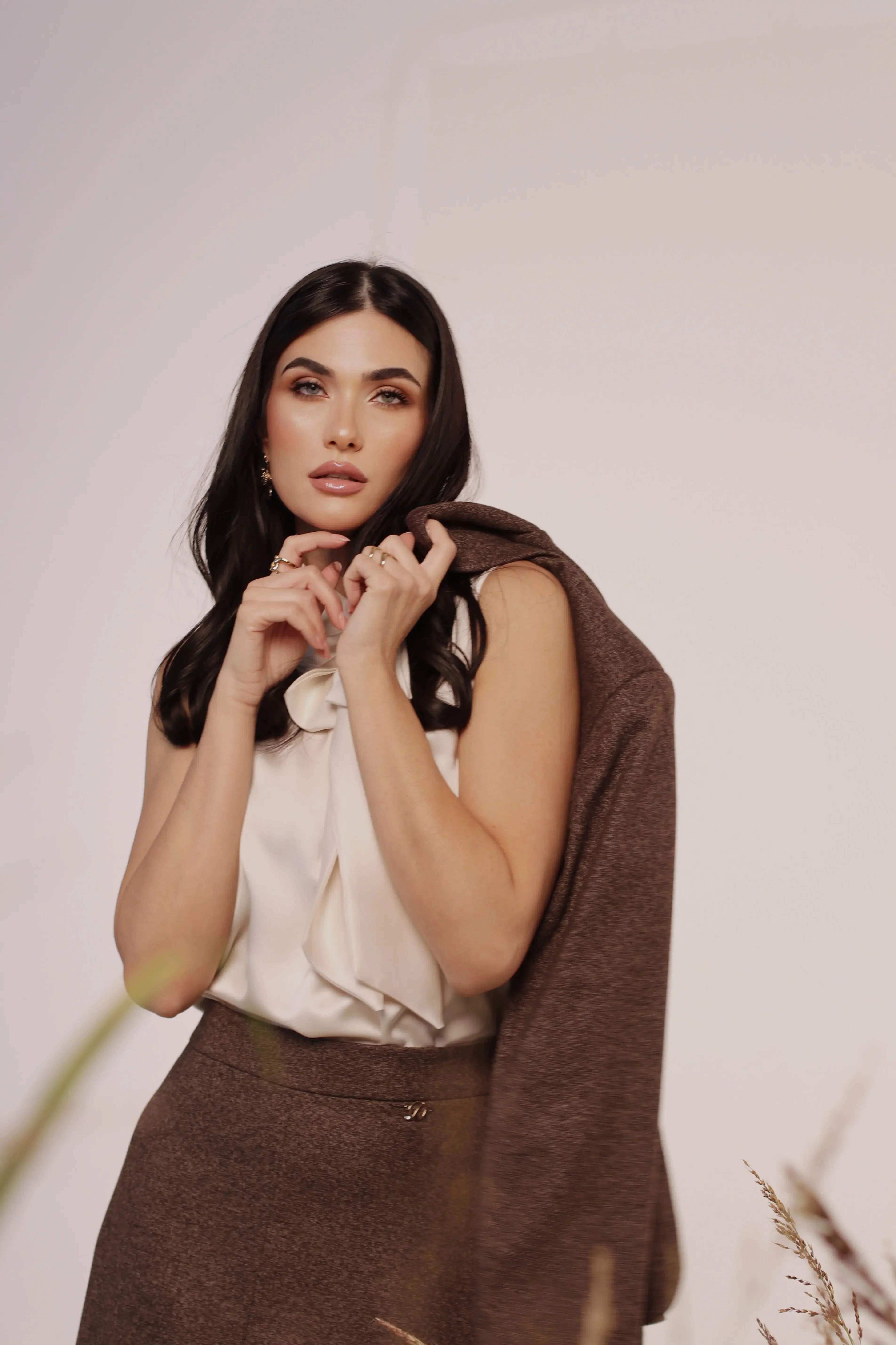 Blusa con fiocco al collo - Image 2