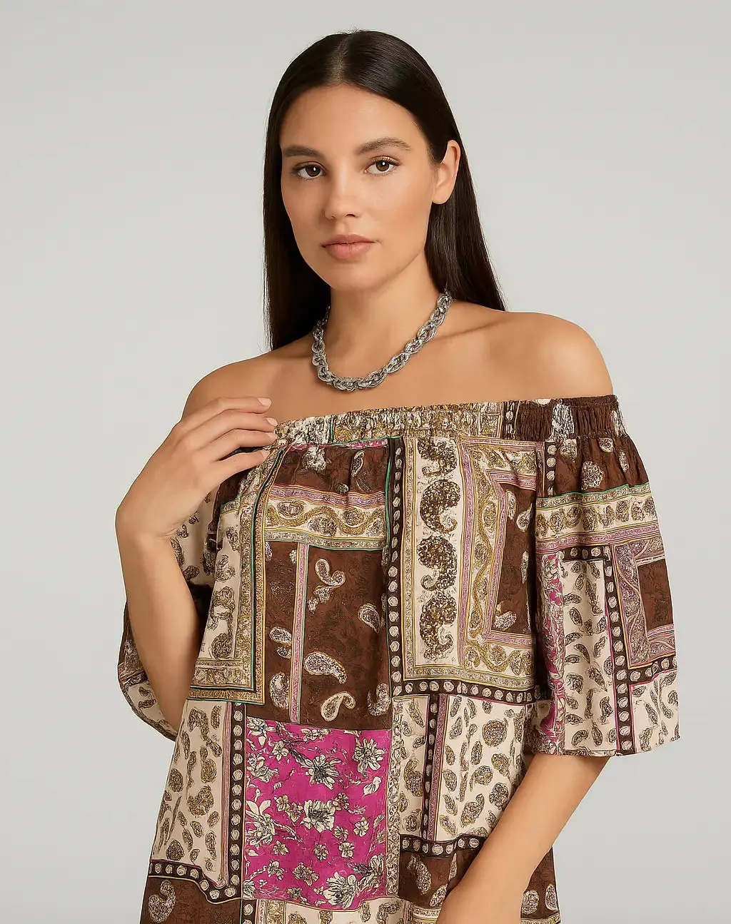 Blusa stampata con scollo omerale elasticizzato con balze - Image 6