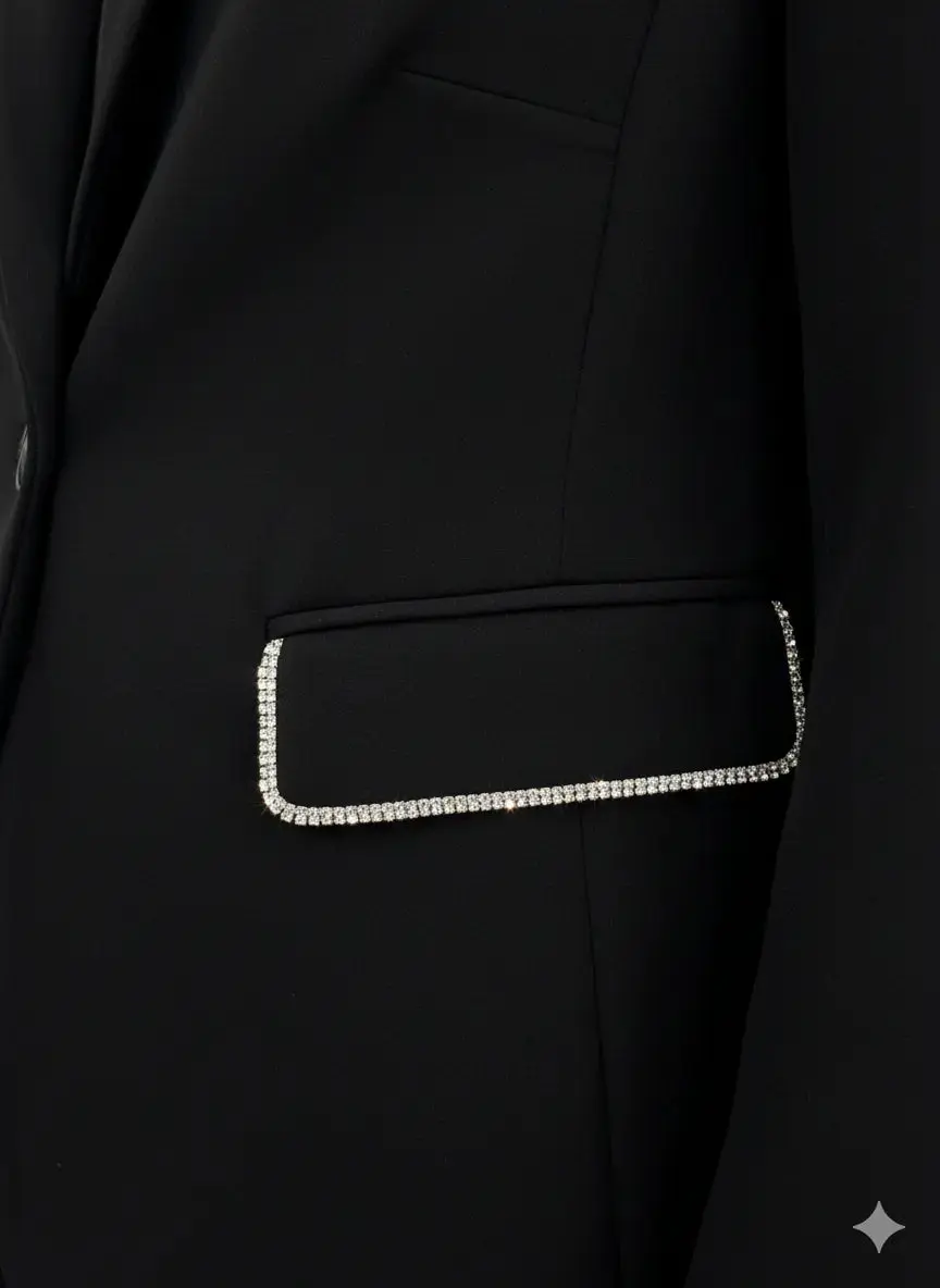 Giacca monopetto con profili strass - Image 4