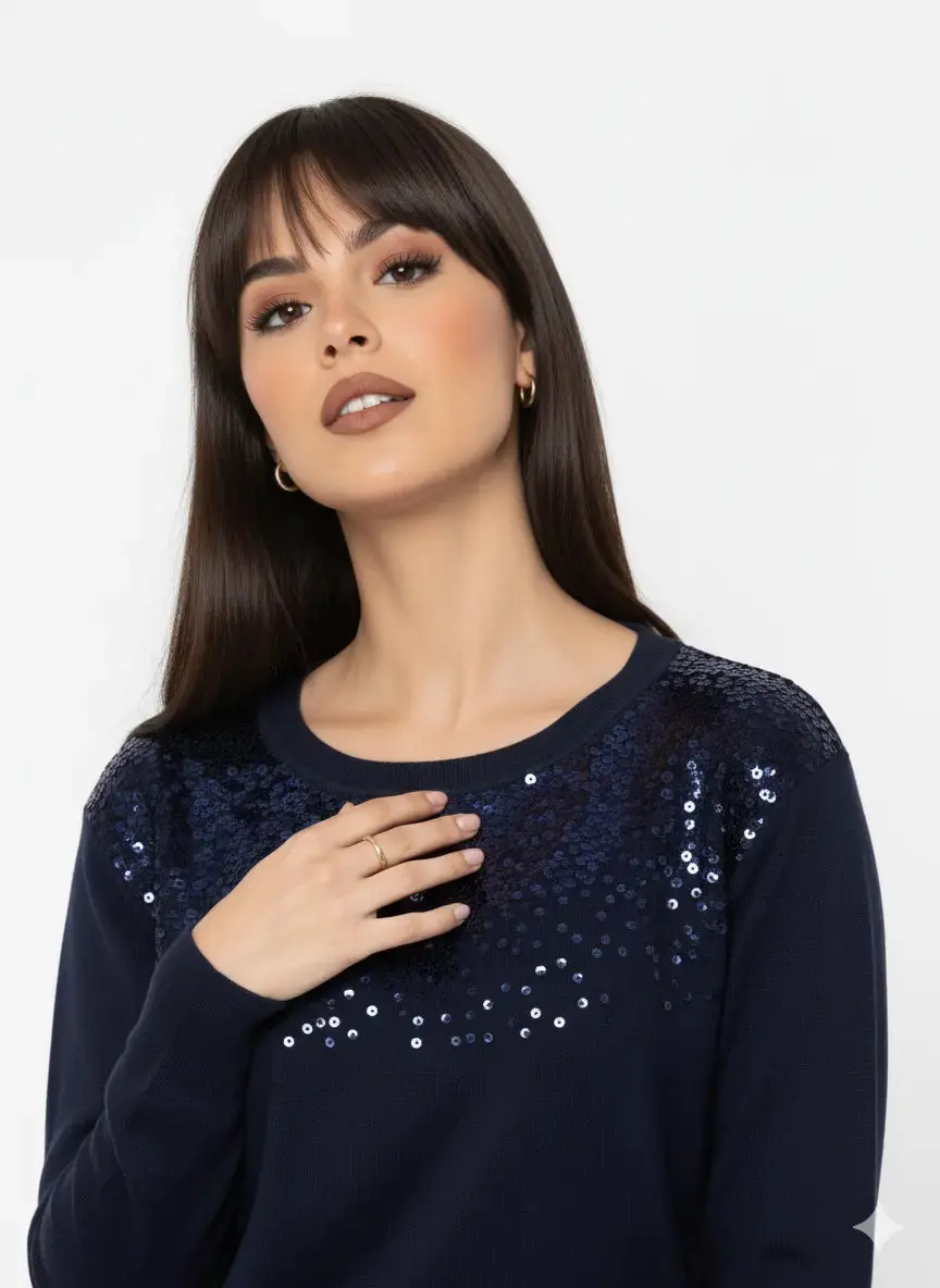 Girocollo con applicazione di paillettes - Image 3