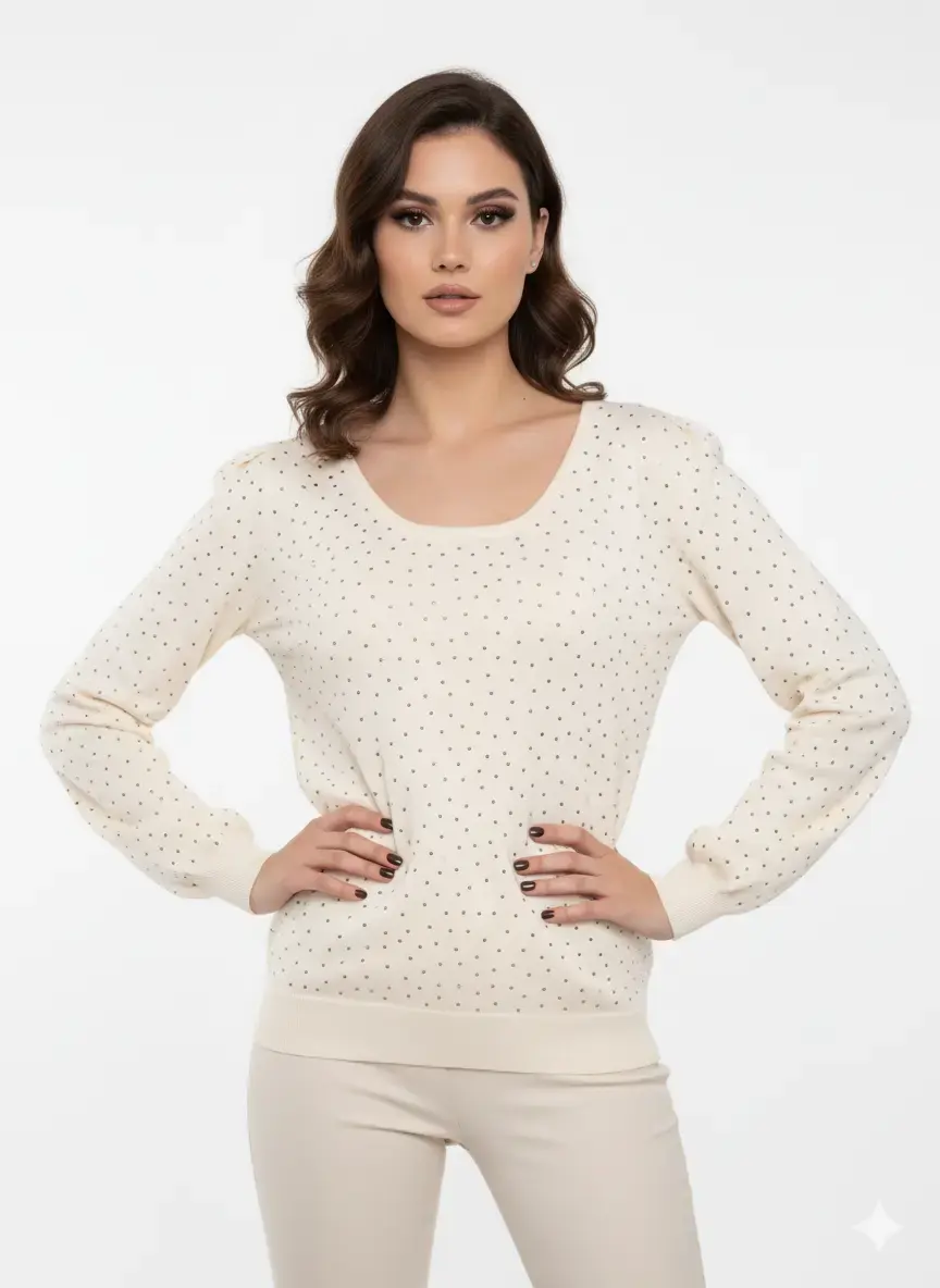 Maglia scollo madonna con applicazioni strass - Image 9