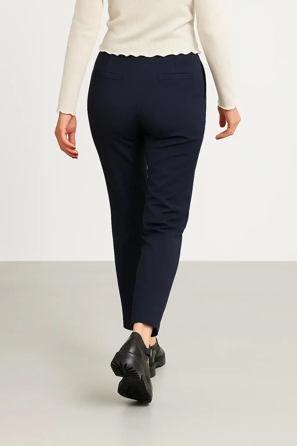 Pantalone elasticizzato gamba dritta - Image 6